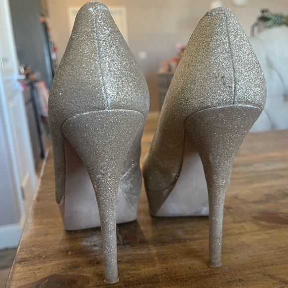 Steve Madden Caryssag Glitter Gold Heels EUC - Picture 5 of 8